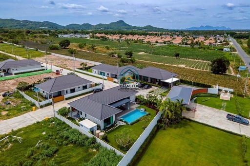 099_C New Luxurious Tropical Villa
