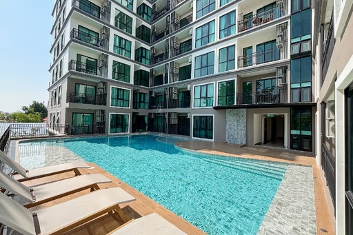 094_050 NEW Stunning Condo