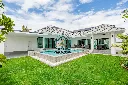090 Luxurious villa_20.webp