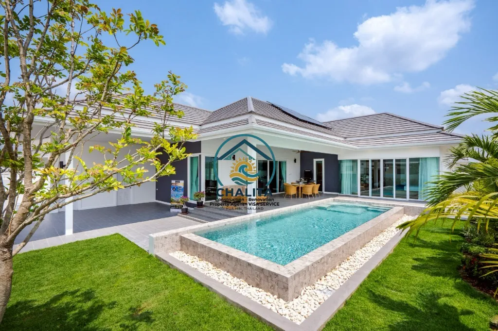 090 Luxurious villa_18.webp