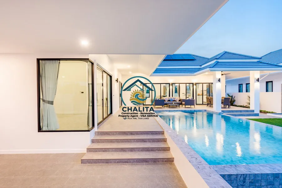 090 Luxurious villa_06.webp