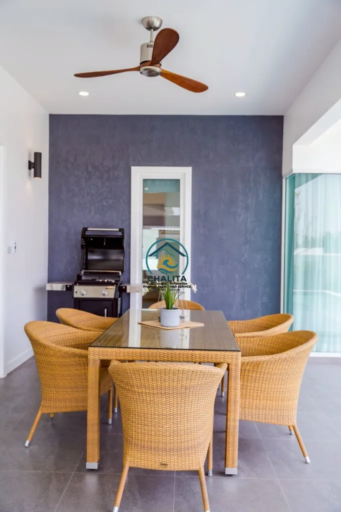 090 Luxurious villa_32.webp