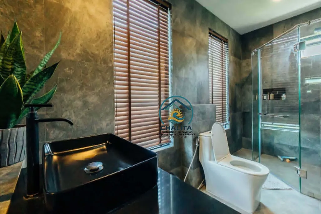 062_Stunning Modern Luxury_33.webp