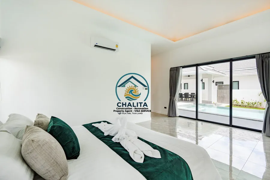 090 Luxurious villa_40.webp