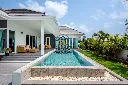 090 Luxurious villa_16.webp