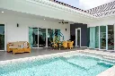 090 Luxurious villa_15.webp