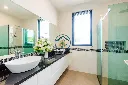 090 Luxurious villa_41.webp