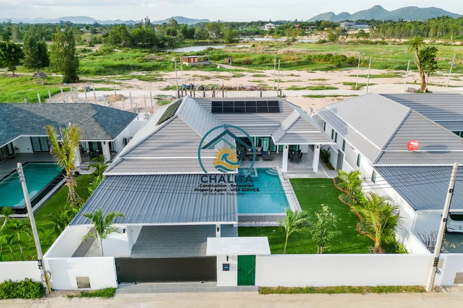 090 Luxurious villa_10.webp