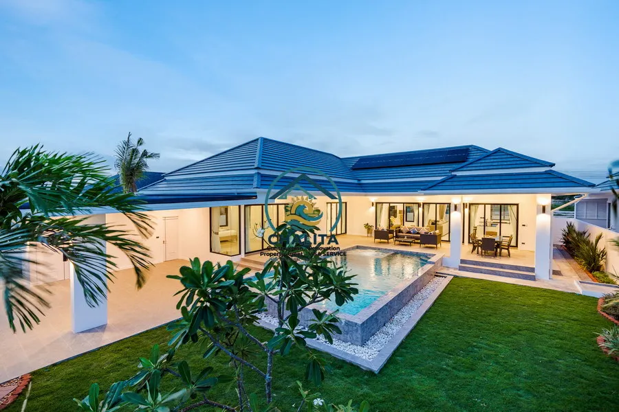 090 Luxurious villa_08.webp