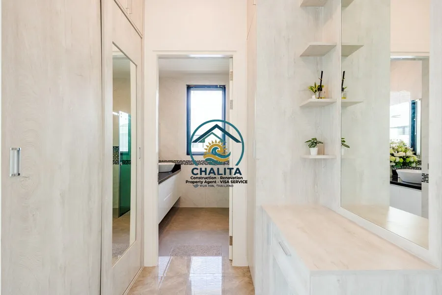 090 Luxurious villa_35.webp