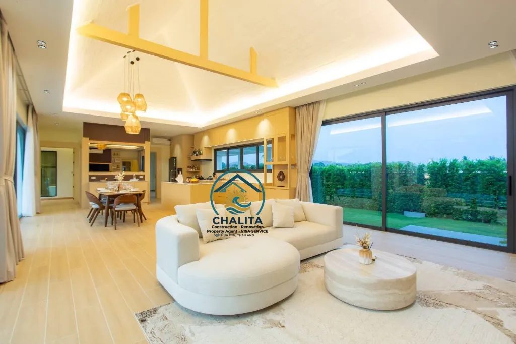036_Luxury Villas_006.webp