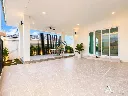 093_Pool vila_04.webp