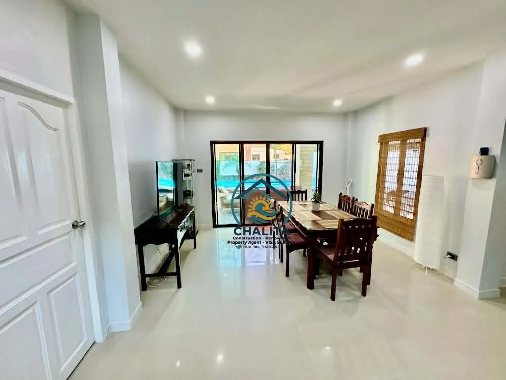 045_House with private swimming pool_030.webp