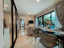 094_002_Stunning Condo_20.webp