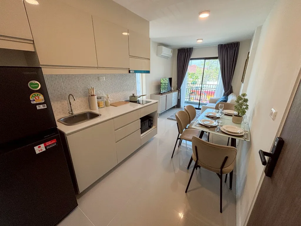 094_021_Stunning Condo_22.webp