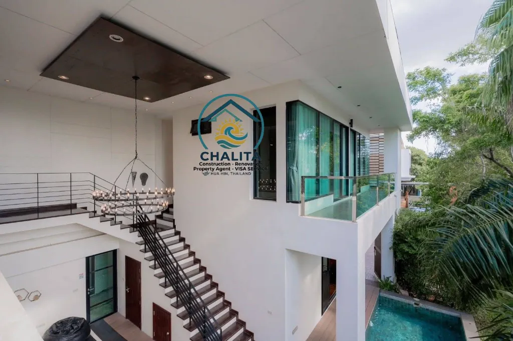 072_The Dream House_02.webp