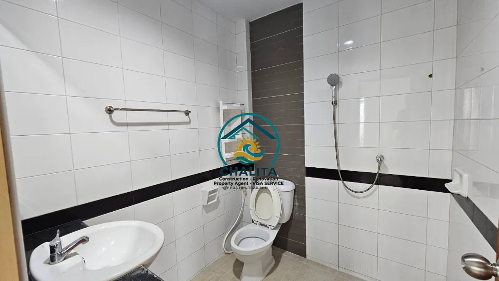 029 Resale House for sale 16.webp
