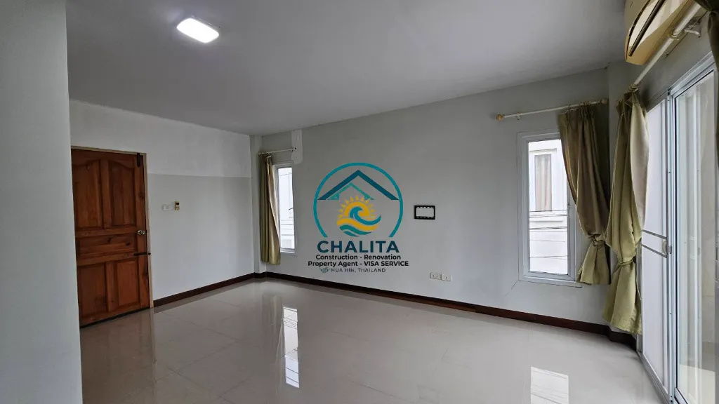 029 Resale House for sale 19.webp
