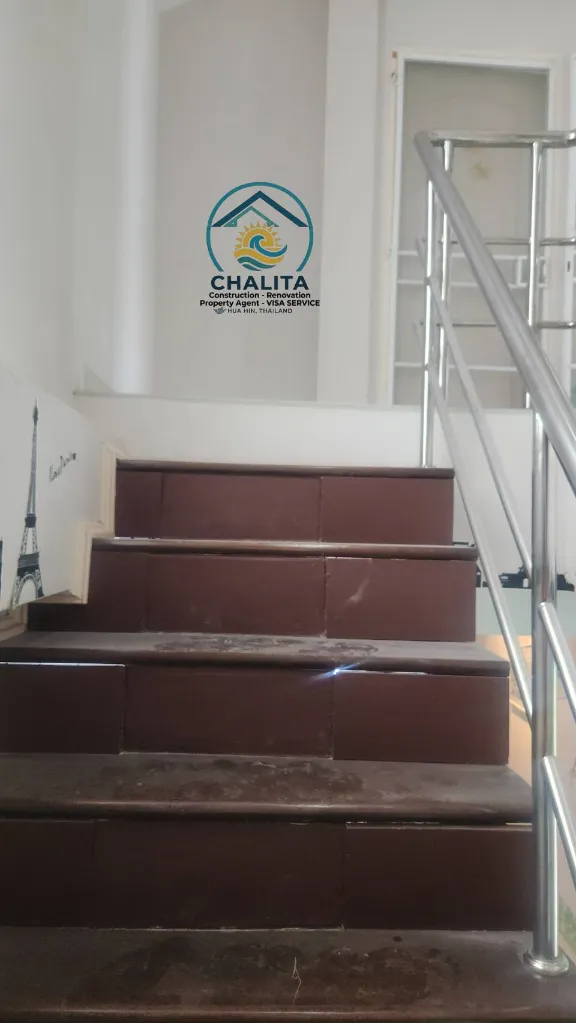 030 Resale two stories house 24.webp