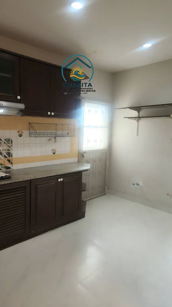 030 Resale two stories house 17.webp