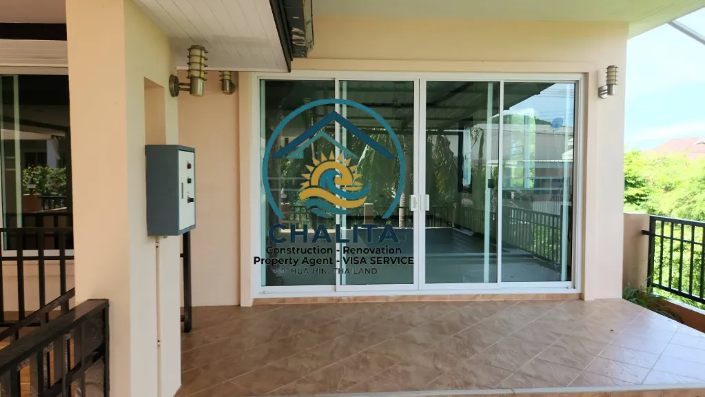 034 Resale House 10.webp