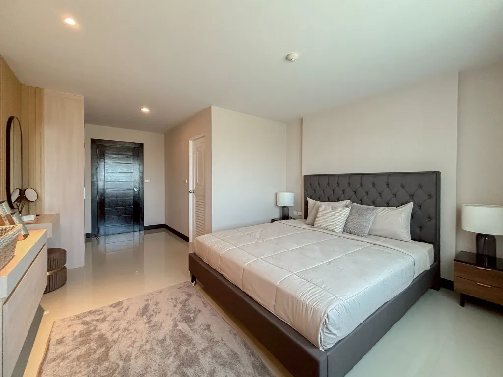 095_076_Stunning Mountain View Condominium_13.webp