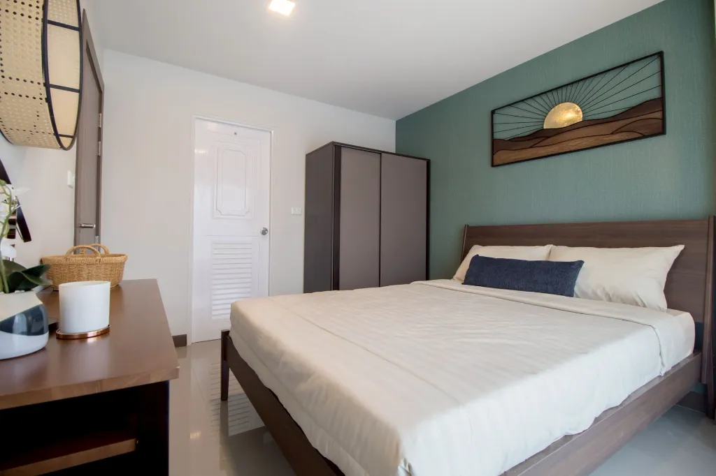 096_025_Your Dream Condo_14.webp
