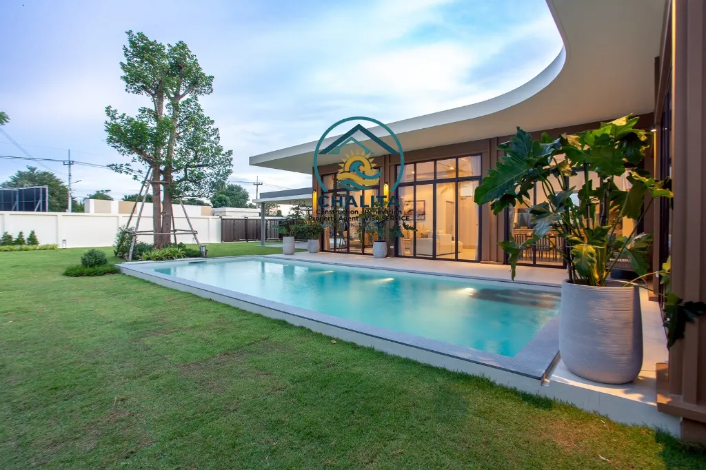 055_New Exclusive Pool Villas Modern Tropical_10.webp